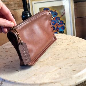 VINTAGE Coach Leather Clutch